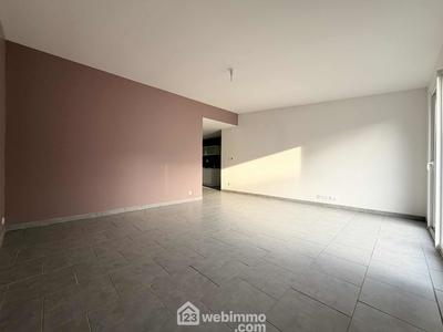 Maison - 98 m² - 5 pièces