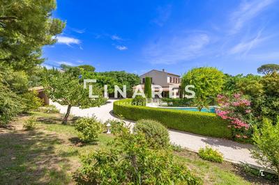 Maison - 190 m² - 5 pièces