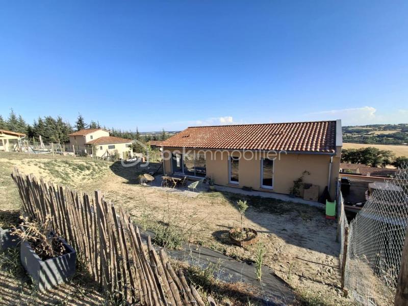 Maison - 110 m² - 4 pièces