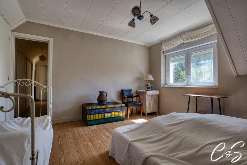 Maison - 96 m² - 5 pièces