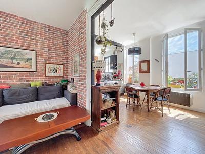 Appartement - 102 m² - 5 pièces