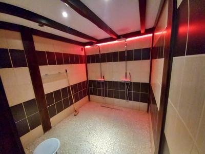 Maison ancienne - 210 m² - 6 pièces