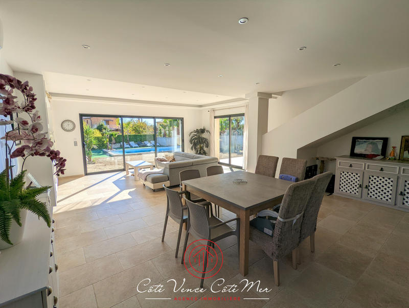 Maison - 160 m² - 6 pièces