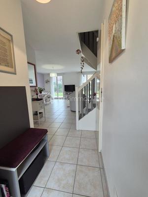 Maison - 94 m² - 5 pièces