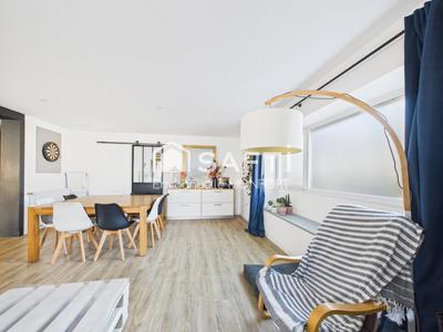 Maison - 166 m² - 6 pièces