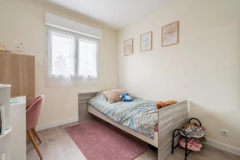 Maison - 80 m² - 5 pièces