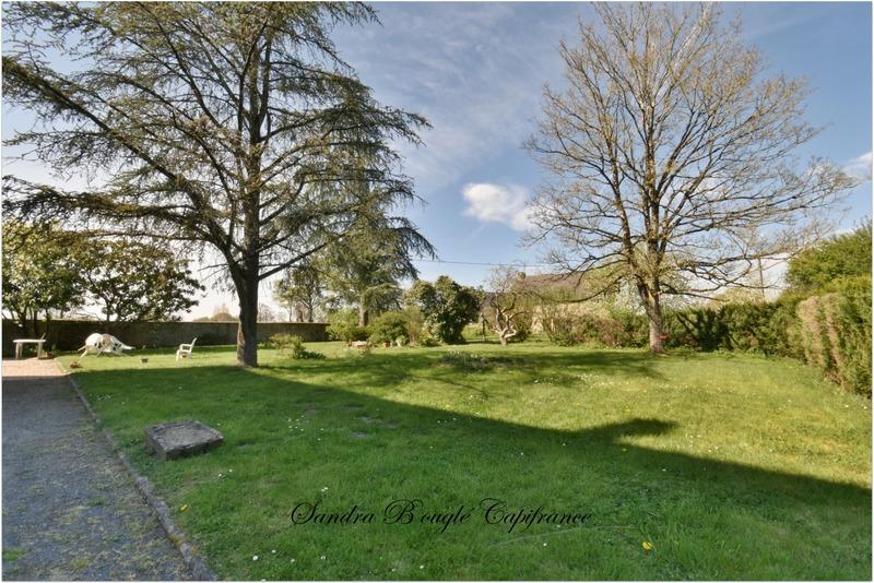 Maison en pierre - 176 m² - 7 pièces