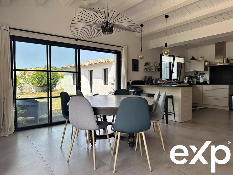 Maison - 123 m² - 5 pièces