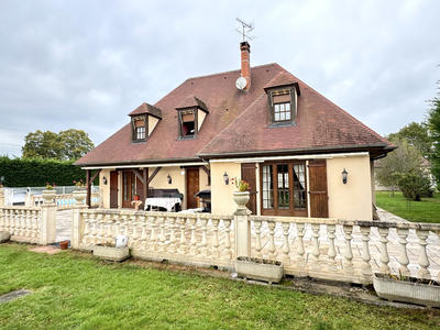 Maison - 176 m² - 5 pièces