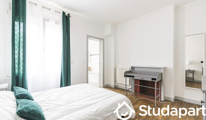 Maison - 102 m² - 4 pièces