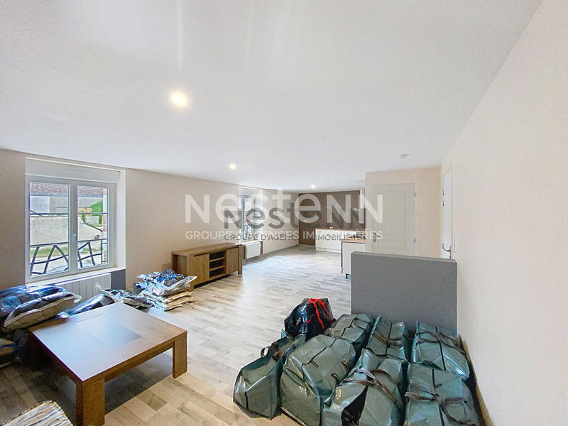 Maison - 211 m² - 5 pièces