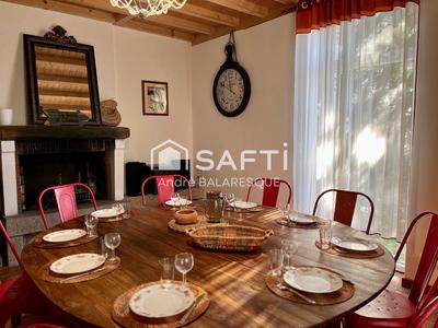 Maison - 400 m² - 18 pièces