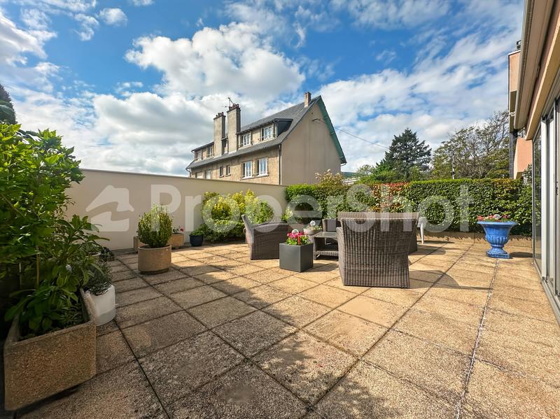 Appartement - 115 m² - 4 pièces