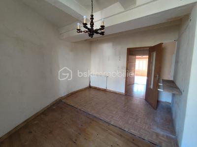 Maison de village - 167 m² - 10 pièces