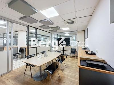 Bureau - 300 m²