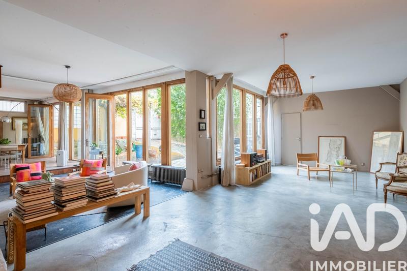 Maison - 310 m² - 8 pièces