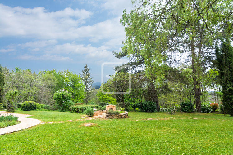 Propriété - 287 m² - 12 pièces