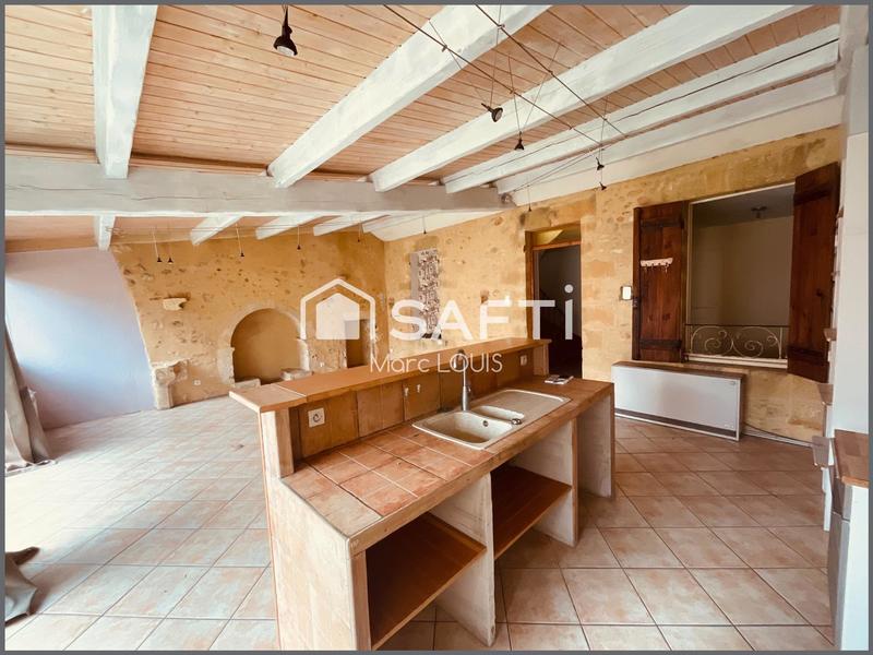 Maison - 220 m² - 8 pièces