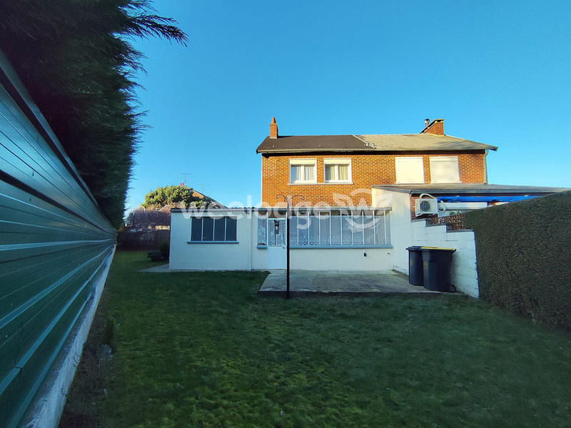 Maison - 94 m² - 5 pièces