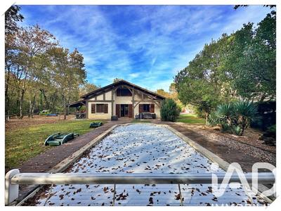 Maison - 123 m² - 4 pièces