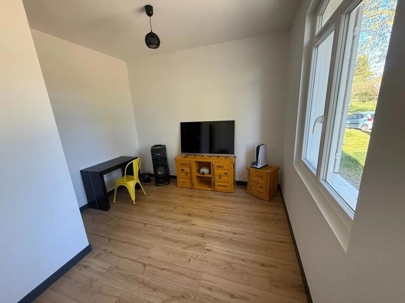 Maison - 360 m² - 12 pièces