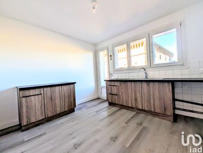 Appartement - 75 m² - 3 pièces