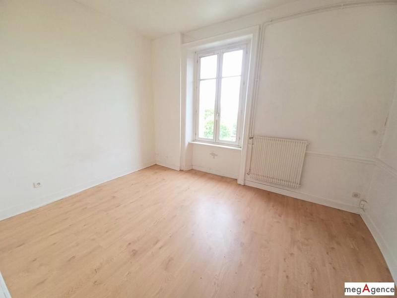 Maison - 250 m² - 11 pièces