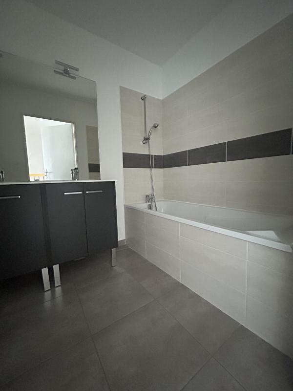 Villa - 90 m² - 4 pièces