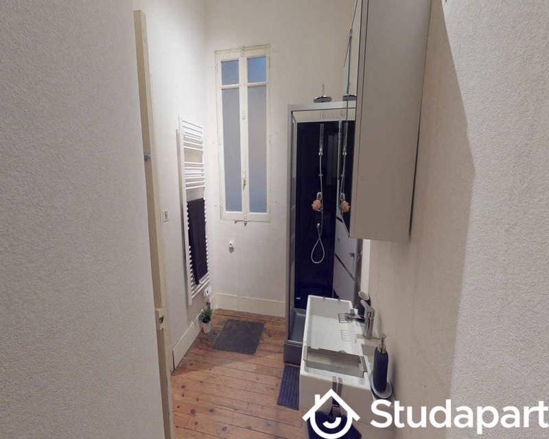 Chambre - 110 m² - 1 pièce