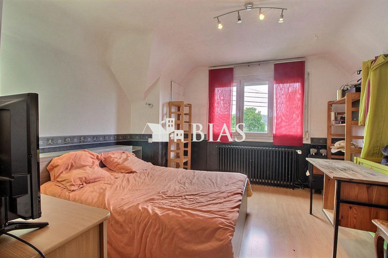 Maison - 151 m² - 6 pièces