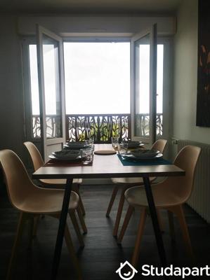 Chambre - 10 m² - 1 pièce