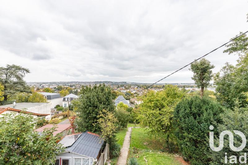 Maison - 95 m² - 5 pièces