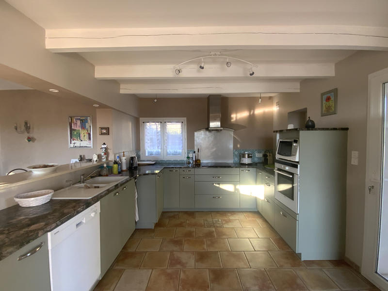 Maison - 140 m² - 5 pièces