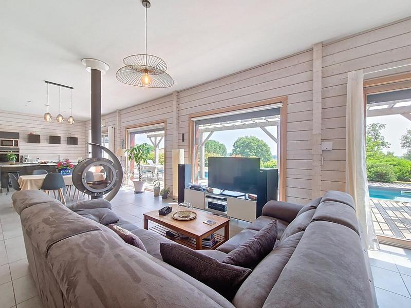 Maison - 176 m² - 5 pièces