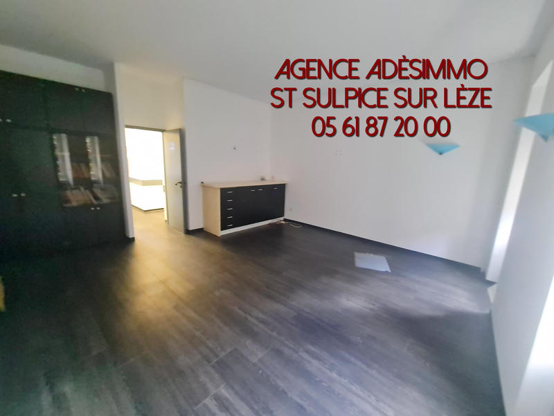 Propriété - 656 m² - 14 pièces