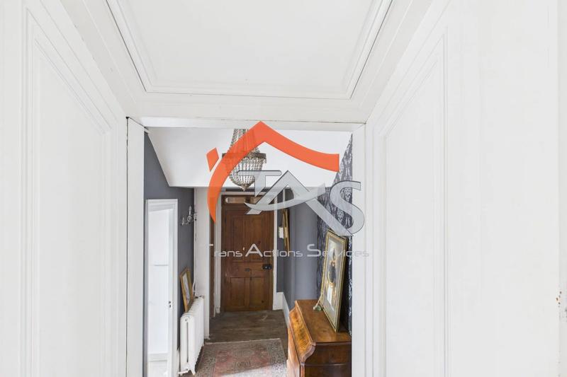 Appartement - 166 m² - 5 pièces