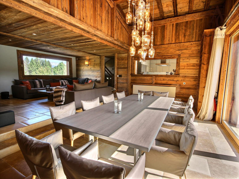 Châlet - 380 m² - 8 pièces