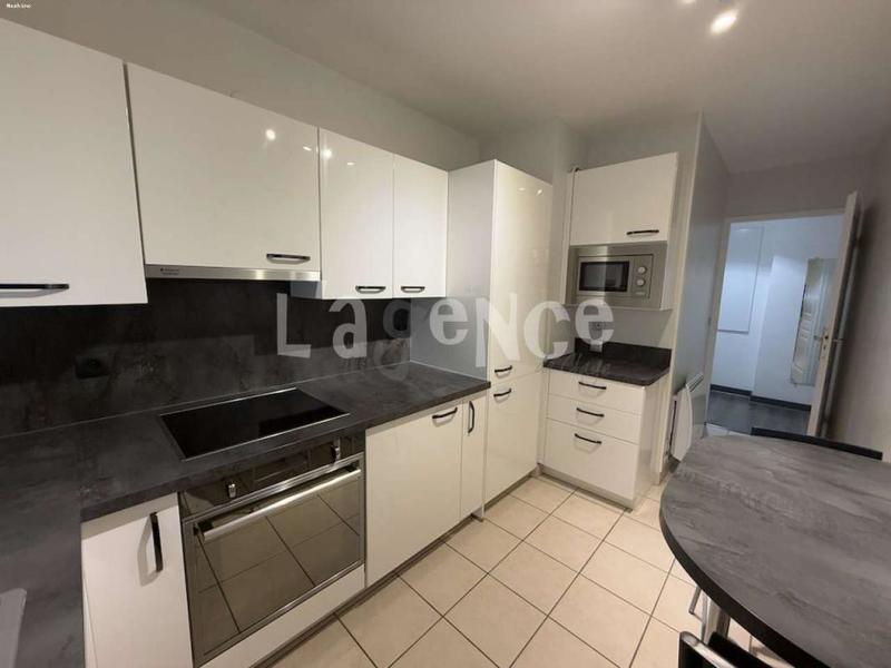 Appartement - 83 m² - 4 pièces