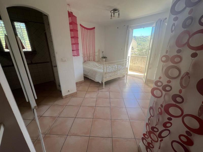 Maison - 140 m² - 4 pièces