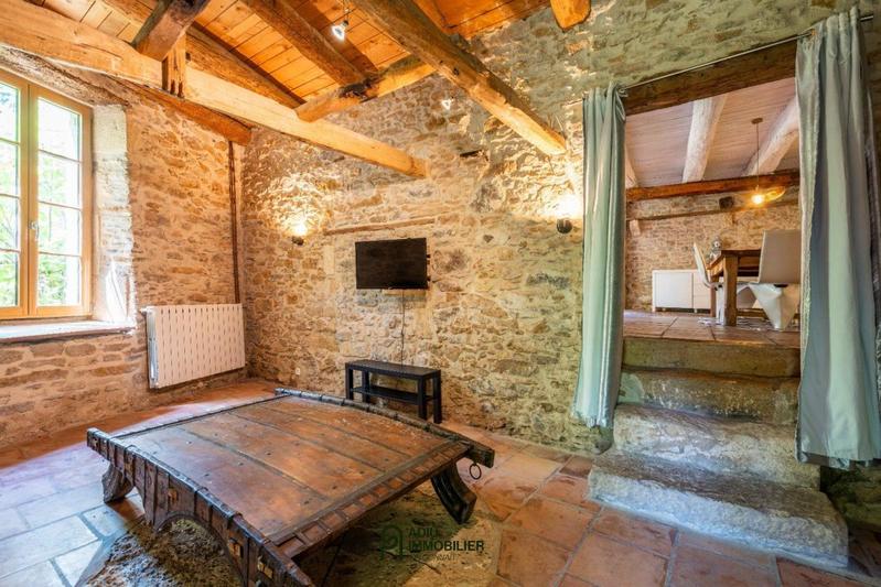 Propriété - 406 m² - 9 pièces