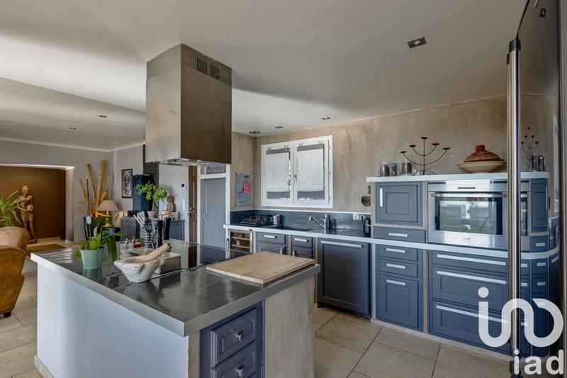 Maison - 170 m² - 5 pièces