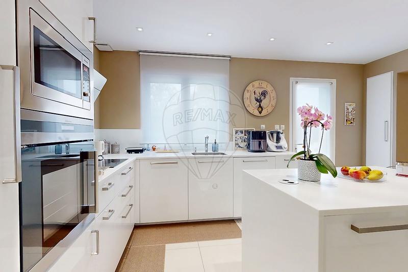 Maison - 173 m² - 6 pièces