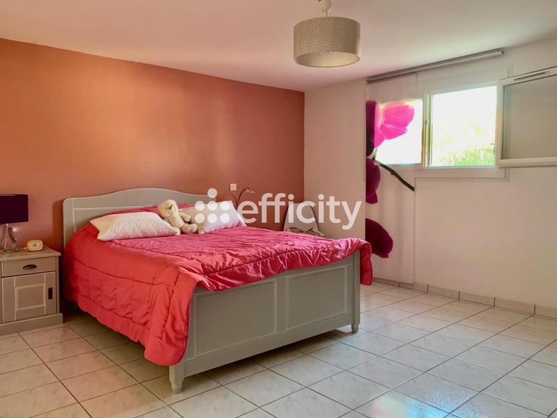 Maison - 169 m² - 6 pièces