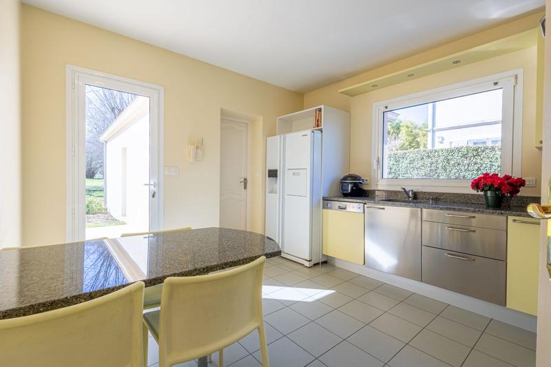 Maison traditionnelle - 188 m² - 7 pièces