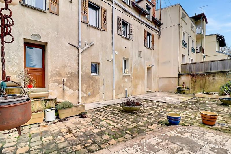 Maison ancienne - 208 m² - 11 pièces