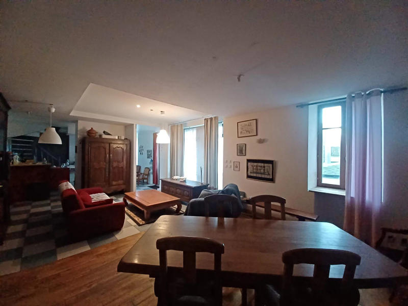 Maison - 174 m² - 6 pièces