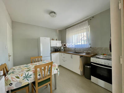 Maison - 95 m² - 5 pièces