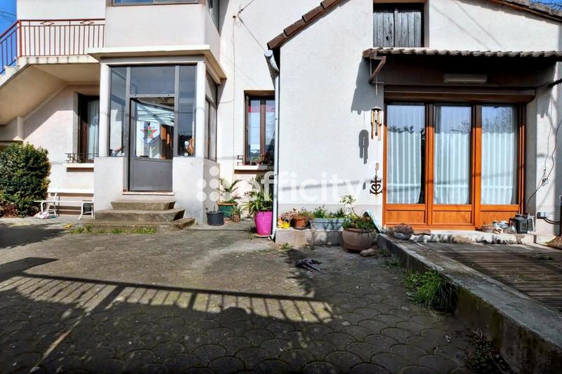 Appartement - 81 m² - 4 pièces