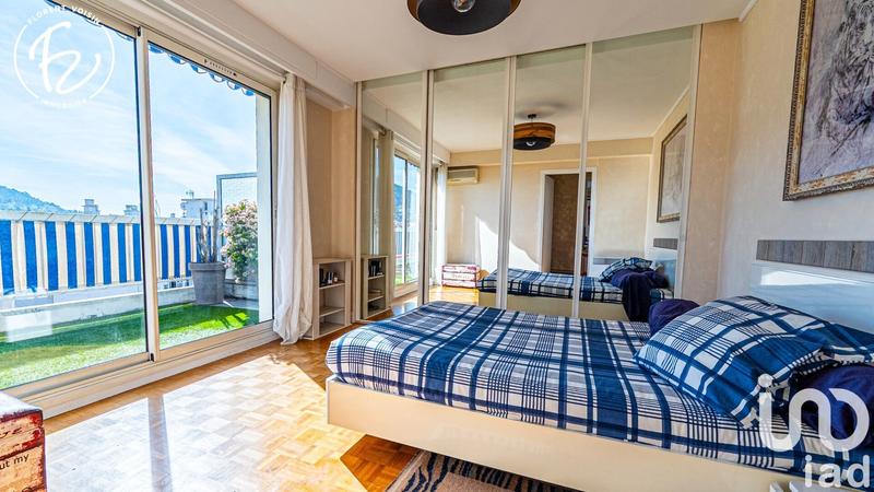 Appartement - 90 m² - 4 pièces