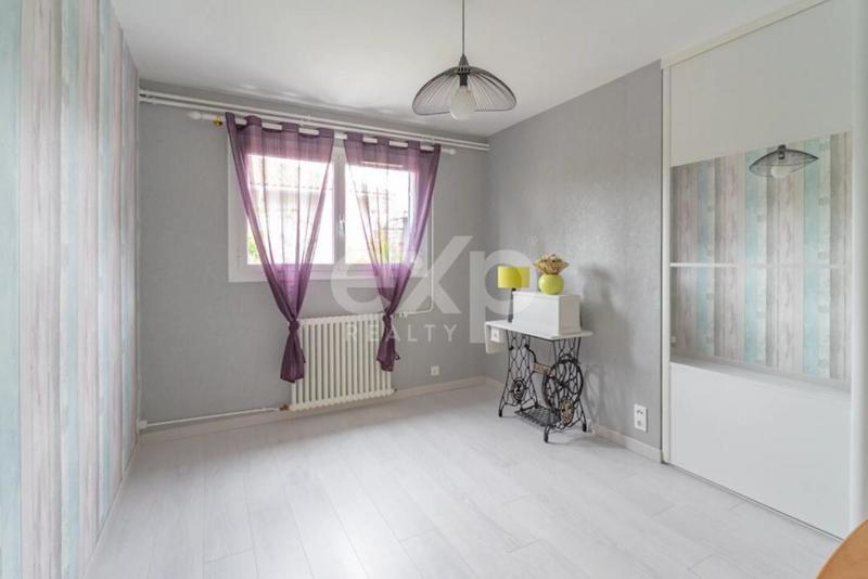 Maison - 161 m² - 7 pièces